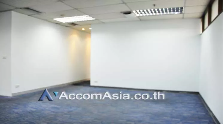13  Office Space For Rent in Silom ,Bangkok BTS Sala Daeng at Bangkok Union Insurance AA12291